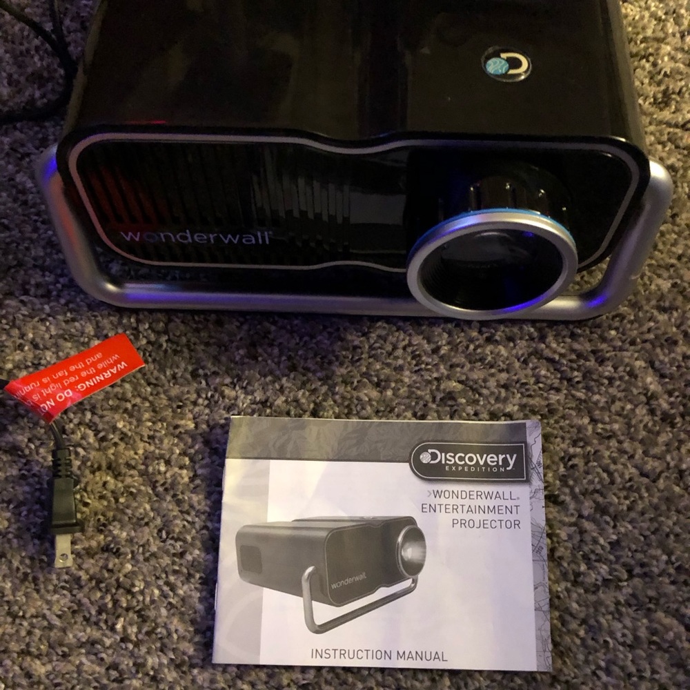 Discovery projector
